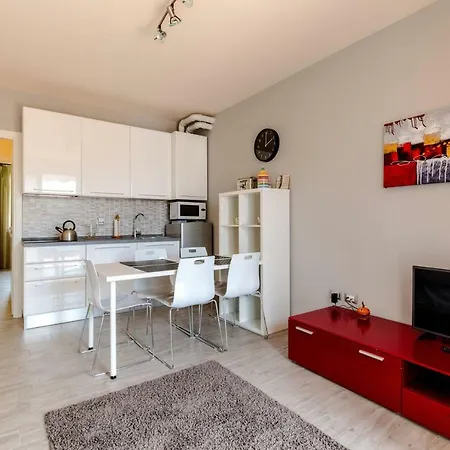 De 50 M2 Com 1 Apartamento